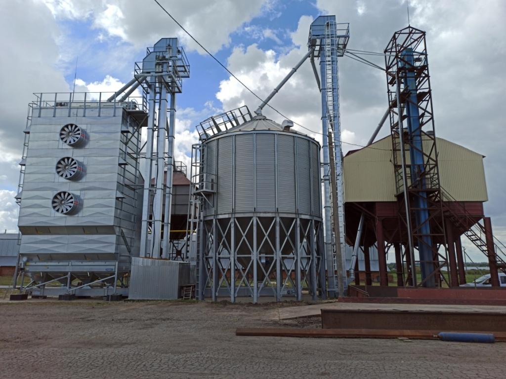 Construction of a Grain Drying Complex with Storage Silos for Raw Grain