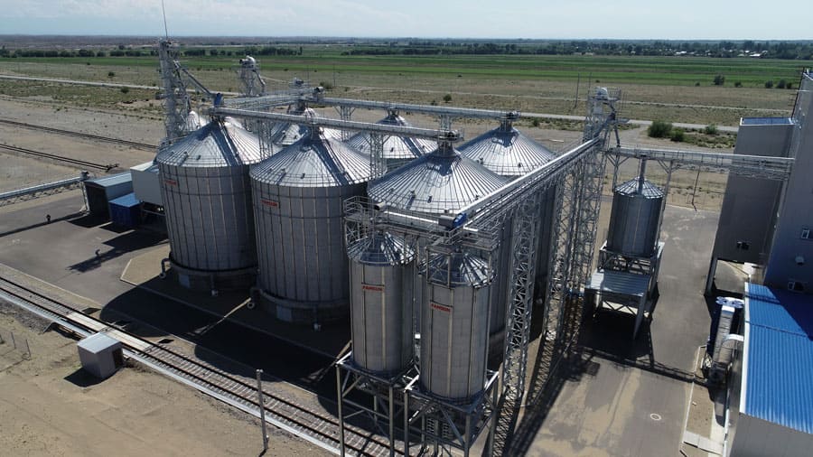 Құрама жем зауыты және элеватор